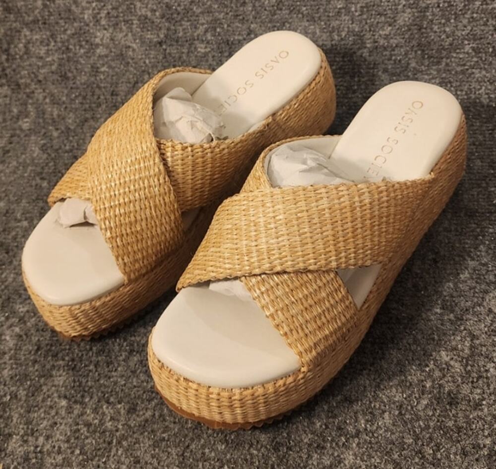 Oasis Society Fresno Womens 8 Natural Raffia Platform Sandals Slip On NIB $80